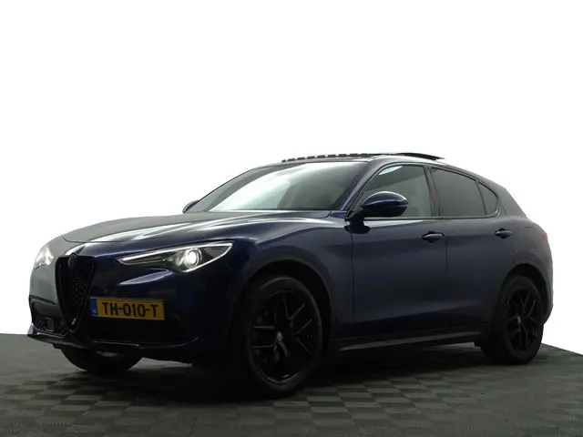 Alfa Romeo Stelvio 2.0 T AWD First Edition Aut- Panoramadak, Design Leder, Stuur/Stoelverwarming, Me...