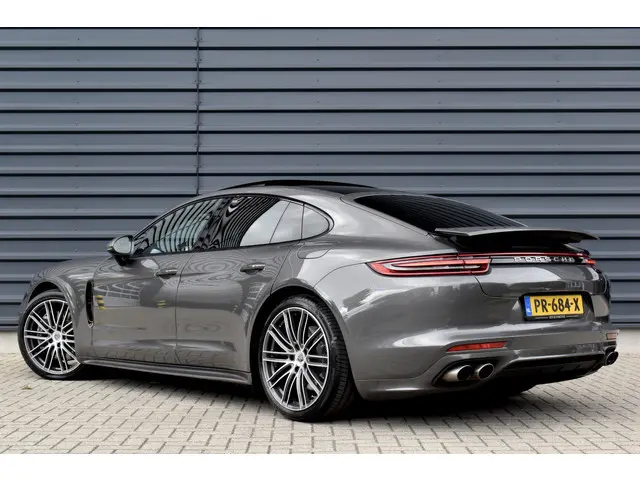 Porsche Panamera 2.9 4 E-Hybrid 462pk SportDesign | Pano | 21'' Velgen | Bose | Sfeerverlichting | L...