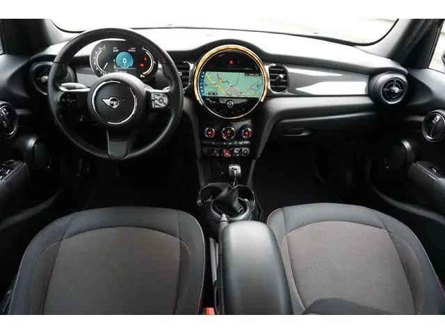 Mini Mini 1.5 One Essential LED/GR. NAVI/1e EIGENAAR.