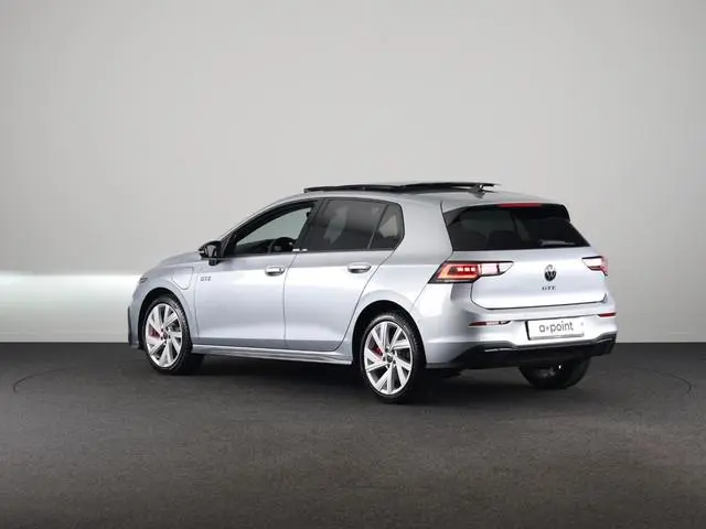 Volkswagen Golf 1.5 eHybrid GTE 272 pk Automaat (DSG) | Verlengde garantie | Navigatie | Panoramadak...