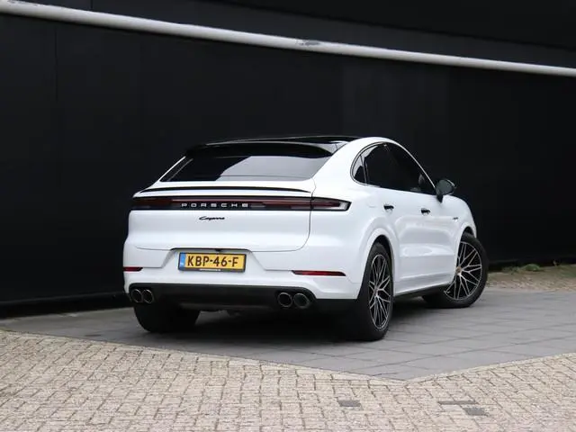 Porsche Cayenne 3.0 E-Hybrid | LEDER | LUCHTVERING | PANO-DAK | MASSAGE | BOSE | STOELVERK. | SPORTC...