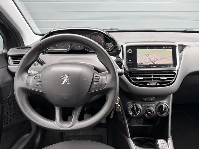 Peugeot 208 1.2 PureTech Blue Lion 2e Eigenaar,5 Deurs,Navi,Airco,Cruise,Pdc,Carplay,N.A.P,Weinig km...