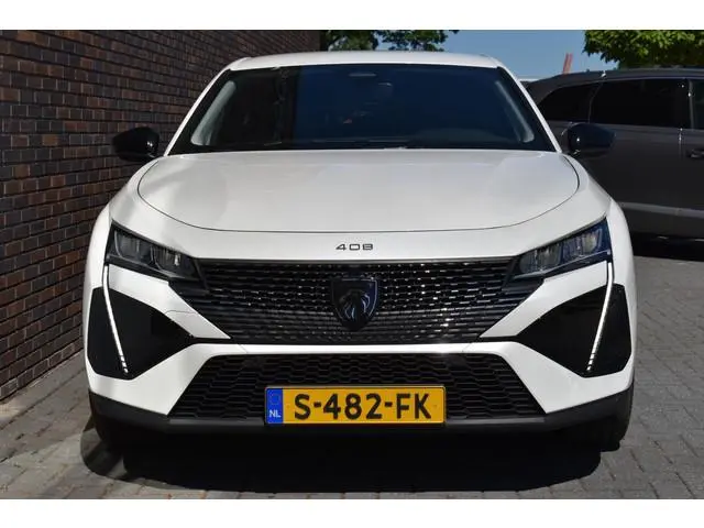 Peugeot 408