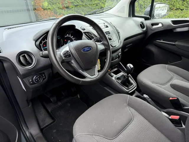 Ford Transit Courier