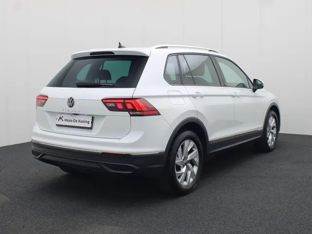 Volkswagen Tiguan 1.5TSI/150PK Life · Navigatie · Apple/Android · Stoel- & Stuurverwarming · Garantie tot juli 2026