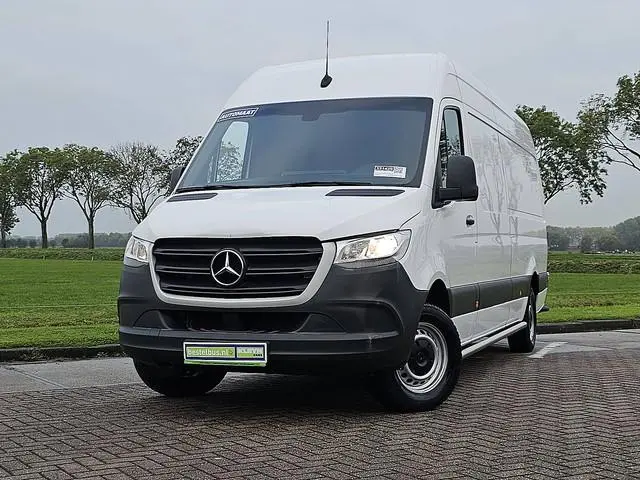 MERCEDES-BENZ SPRINTER 315 L3H2 Maxi Automaat Mbux Camera Euro6 150Pk!