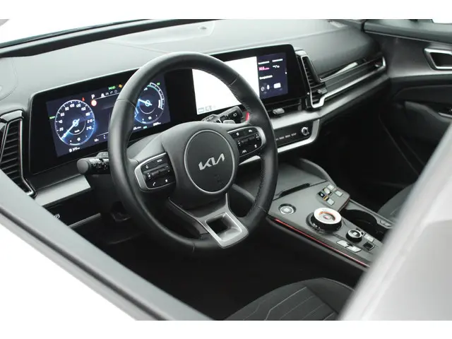 Kia Sportage 1.6 T-GDi Hybrid DynamicPlusLine Trekhaak Camera Panoramadak Stoelverwarming Keyless Na...