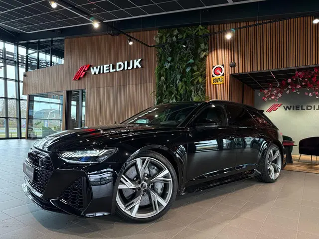 Audi RS 6 Avant 4.0 TFSI quattro Keramisch Pano Dynamic + Carbon 360