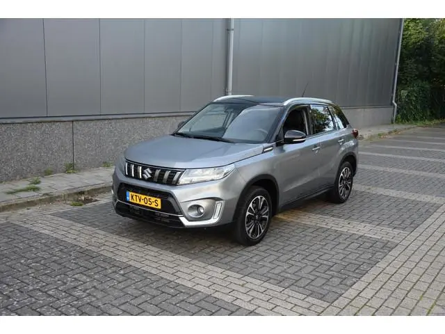 Suzuki Vitara 1.4 Boosterjet Style Smart Hybrid