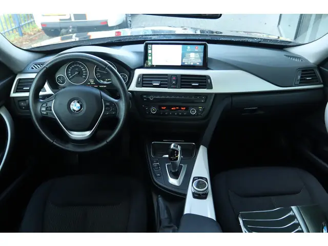 BMW 3-SERIE GRAN TURISMO 318D AUT. EXECUTIVE | CARPLAY | CRUISE | CLIMATE | PDC | STOELVERW.