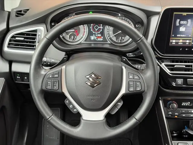 Suzuki S-Cross