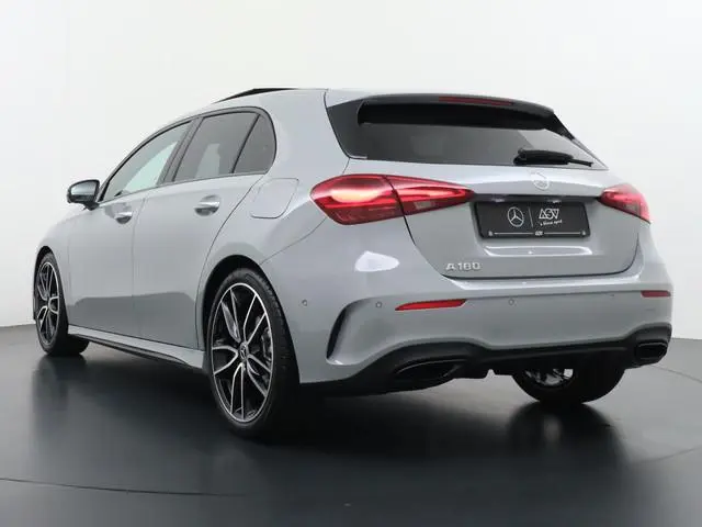 Mercedes-Benz A-Klasse 180 Business Solution AMG | Memorystoelen | Apple Carplay & Android Auto | Pa...