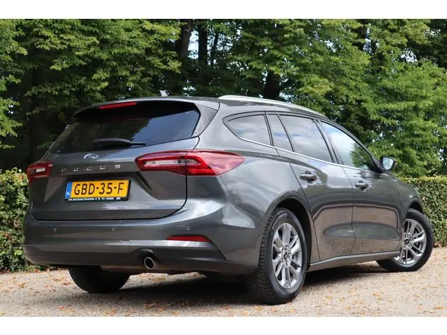 Ford Focus Wagon 1.0 EcoBoost Hybrid Titanium | Navi | Carplay |