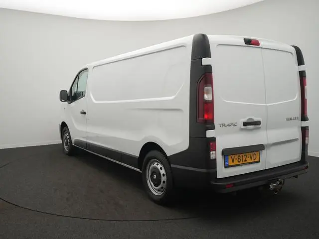 Renault Trafic 1.6 dCi 95 T29 L2H1 Comfort - Achteruitrijcamera - Cruise Control - Trekhaak