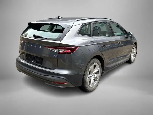 Skoda Enyaq iV 50 150pk · SOH 94,6% · Camera · Cruise Control · Apple/Android Car Play · Navigatie ·...