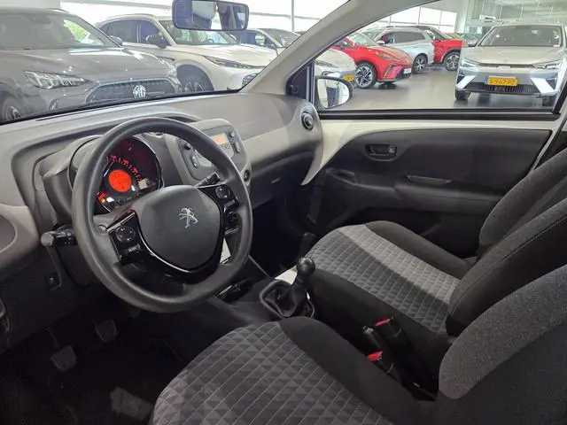 Peugeot 108