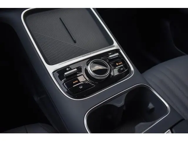 Geely Starray EM-i