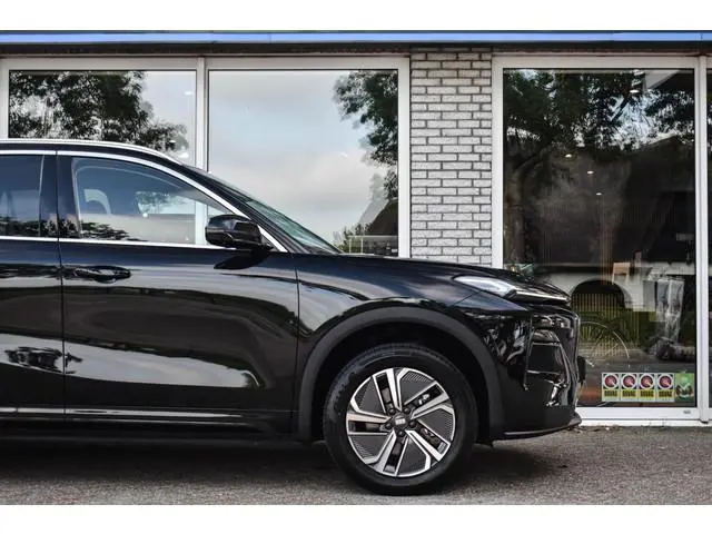 Geely Starray EM-i