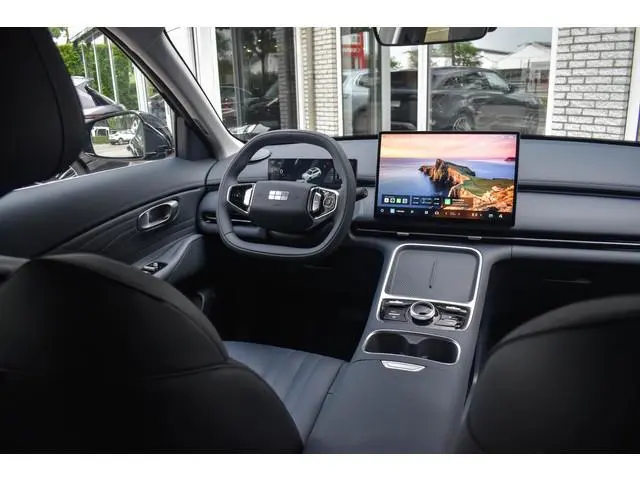 Geely Starray EM-i