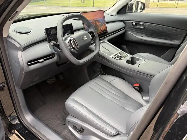 Geely Starray EM-i
