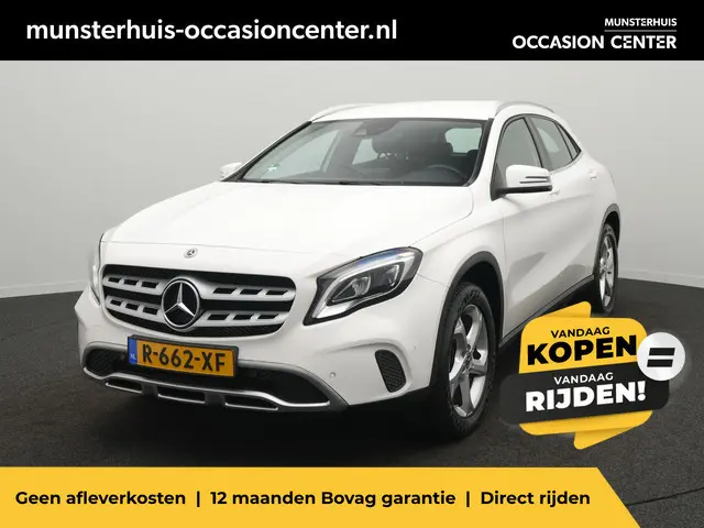 Mercedes-Benz GLA-klasse 180 Premium Plus - RIJKLAARPRIJS - Automaat - Navigatiesysteem - Stoelverwa...
