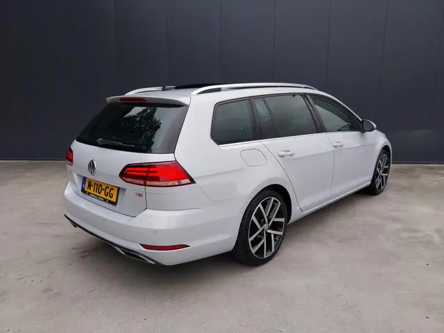 Volkswagen Golf Variant 1.4 TSI AUTOMAAT Highline PANO DAK VIRTUAL COCKPIT ADAPT CRUISE CAMERA MASSA...