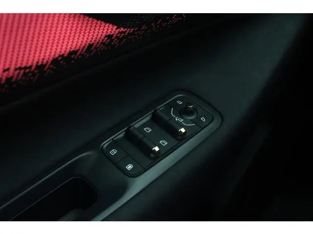 Lynk & Co 08