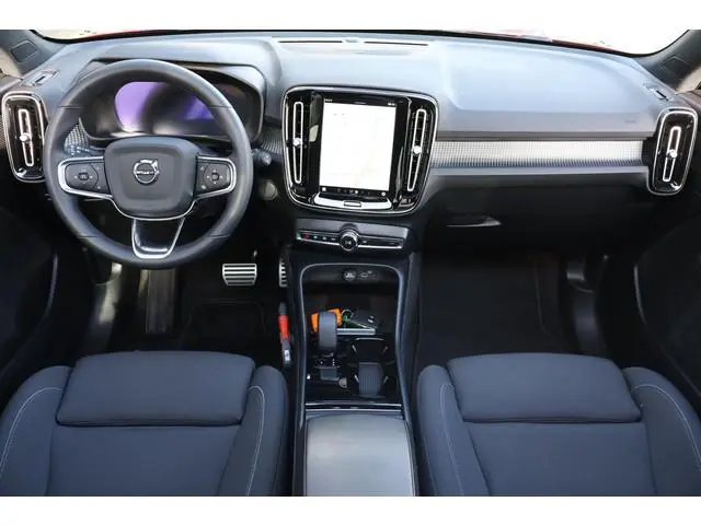 Volvo XC40 Recharge Pro 1e Eigenaar | Dealer Onderh | BTW | NAP | SOH91% | Pano | Warmtepomp | Trekh...