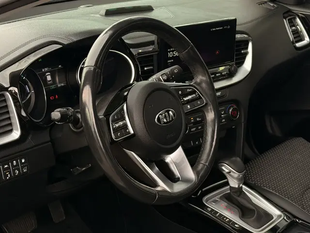 Kia XCeed 1.6 GDi PHEV DynamicPlusLine | Pano | Trekhaak | Stoel/Stuur verwarming |