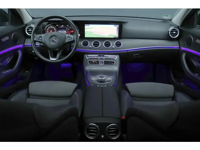 Mercedes-Benz E-klasse 250 Business | Schuif-/Kanteldak | Sfeerverlichting | Trekhaak | Camera | Dod...