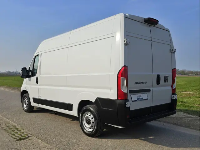 Fiat Ducato 35 2.2 MultiJet L2H2 - 140 Pk - Euro 6 - Navi - ParkeerCamera - Airco - Cruise Control