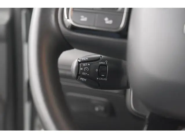 Citroen C3 Aircross PureTech 130 EAT6 Plus | Stoelverwarming | Parkeersensoren | Apple Carplay