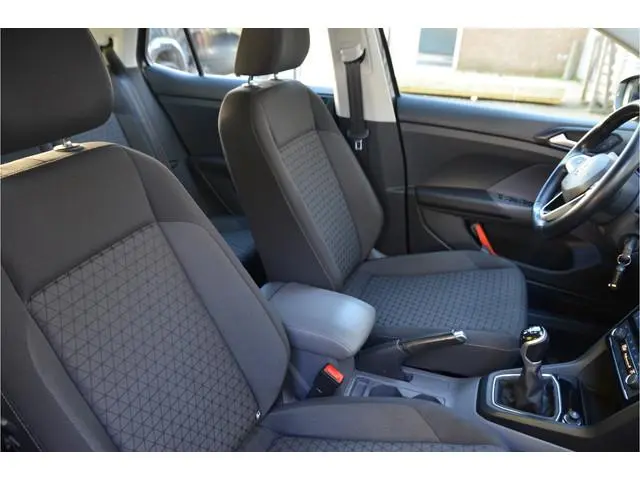 Volkswagen T-Cross 1.0 TSI Life Trekhaak (1.000kg), 16" Alu, Automatische Airco, DAB+