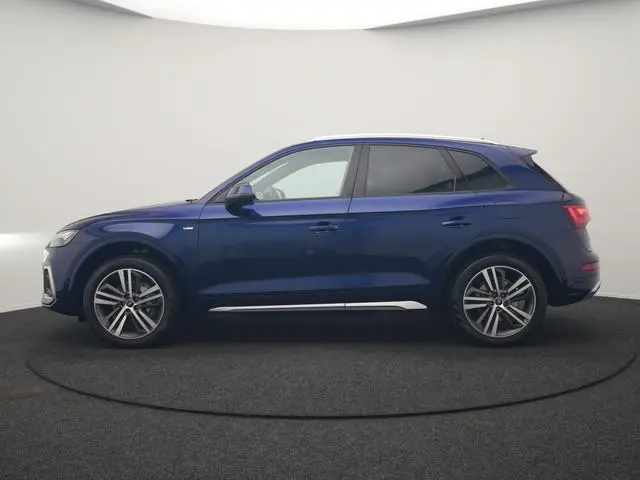 Audi Q5 55 TFSI e 2x S Line PHEV 367pk Dealer O.H. | 360 Camera | Sportstoelen Verwarmd | Sfeerverli...