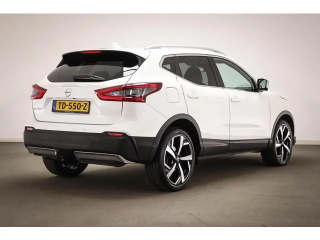 Nissan Qashqai 1.2 Tekna + | PANORAMADAK | LEDER | STELVERWARMING | DAB | 360 CAMERA | TREKHAAK