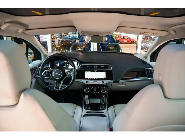Jaguar I-PACE