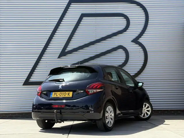 Peugeot 208 1.2 PureTech Active Navi|Carplay|Cruise|Trekhaak|Clima|PDC|N.A.P|Nieuwe APK bij Afleveri...