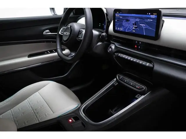 Fiat 600 1.2 Hybrid La Prima | MASSAGE | NAVIGATIE | DAB | APPLE | CAMERA