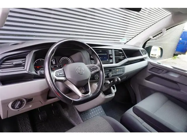 Volkswagen Transporter 150pk L2H1 Apple carplay ACC Cruise control Parkeersensoren Standkachel Stoel...