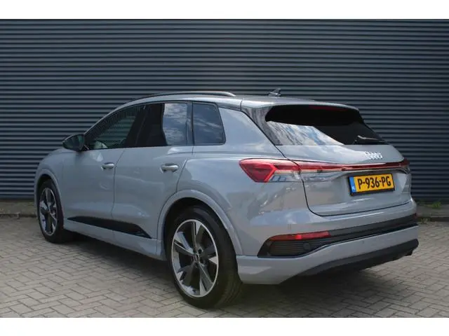 Audi Q4 e-tron 40 Launch Edition S Competition 77 kWh Sonos Head-Up Adaptive-Cruise