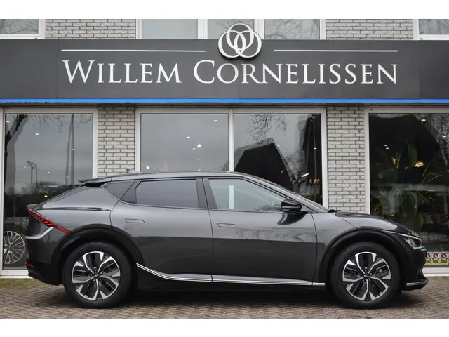 Kia EV6 Plus 77.4 kWh RWD Meridian Sound Zitklima Camera ACC