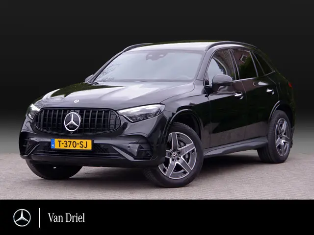 Mercedes-Benz GLC-klasse GLC 300 e 4MATIC AMG Line Night | Panorama Keyless Rijassistentie Leder