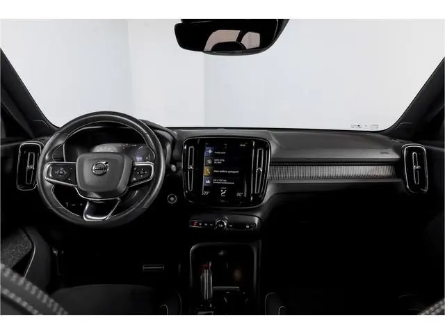 Volvo XC40 1.5 T4 Recharge R-Design Expression | Dig. Cockpit | Elek. Klep | Cruise | PDC | NAV+App....