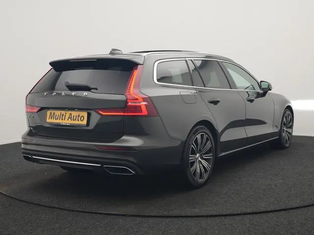 Volvo V60 T6 Recharge AWD Inscription PHEV 340pk | Panodak | Adaptive Cruise | Camera | Stoelen & St...