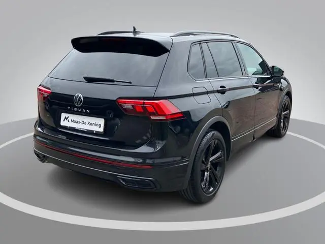 Volkswagen Tiguan 1.5TSI/150PK R-Line Black Style DSG · Navigatie · Apple/Android · Camera + Parkeer...