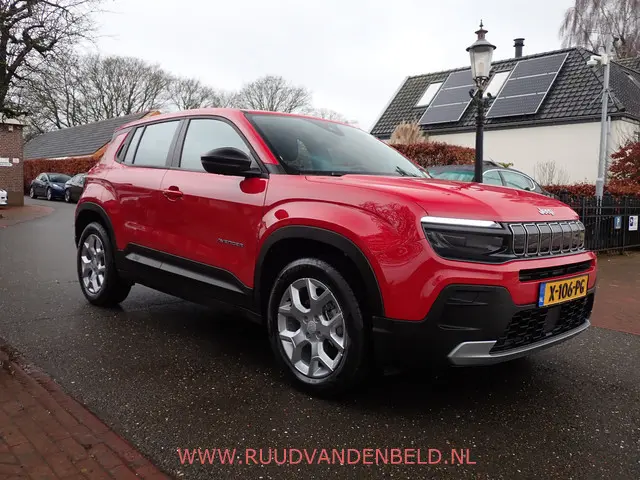 Jeep Avenger Altitude 54kWh ACC / CARPLAY / PDC / WARMTEPOMP