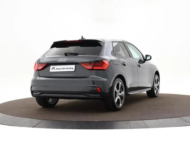 Audi A1 Sportback Advanced edition 30 TFSI 116 PK · Audi Sound · Afgevlakt sportstuur · Full led ver...