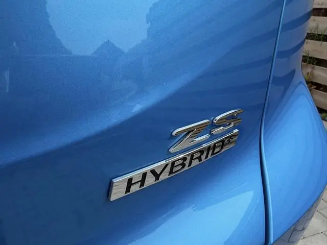 MG ZS
