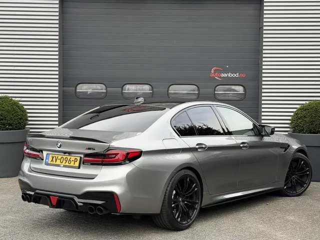 BMW M5