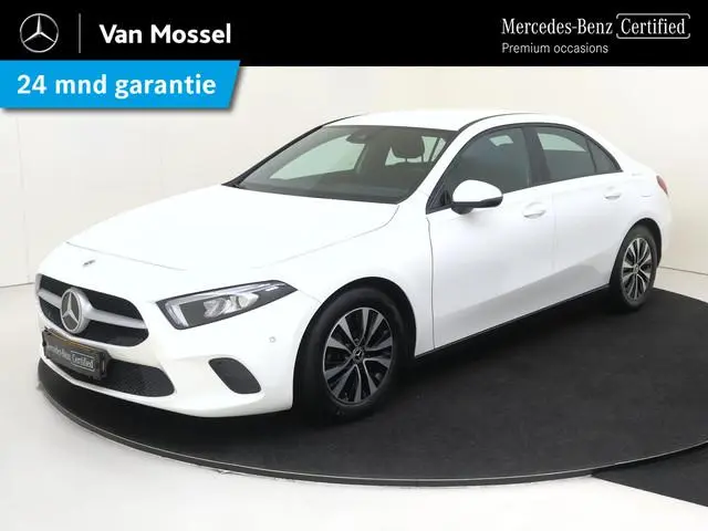 Mercedes-Benz A-klasse 180 Business Solution / Stoelverwarming / Achteruitrijcamera /